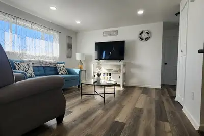 Image de 2-bedroom apartment with full kitchen, & strong Wi-Fi, near Lourdes, Uhs and Bu