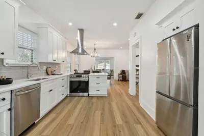 Image de Charming 3-bedroom house in St. Petersburg