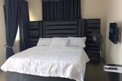 Image de 2 Bed-Sleeps 4-Free Parking-AirCon-2