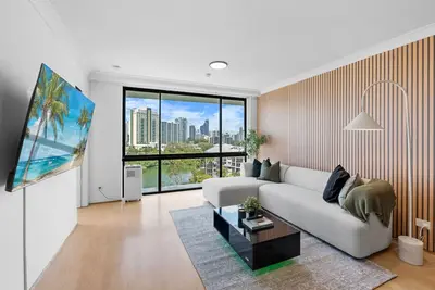 Image de Riverside Surfers Apartment *Parking/Pool*