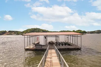 Image de Pleasure Point - Waterfront house w/Dock off Bagnell Dam Strip