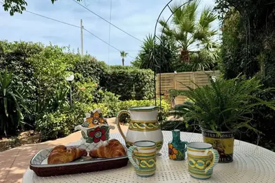 Image de Villa Mia Carini, 150 meters from the sea and 5 km airport, beautiful vintage villa