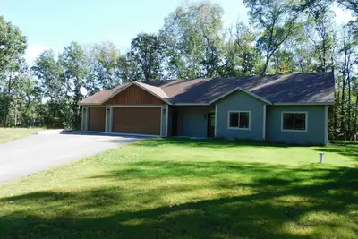 Image de The Hilltop Hideaway Home