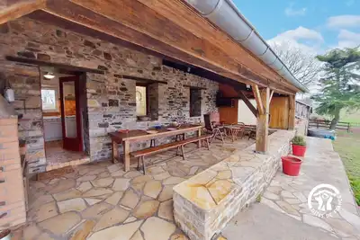 Image de Gîte campagne avec terrasse et cheminée, accessible Pmr, proche activités nautiques