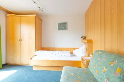 Image de Single room with balcony - Haus Furka