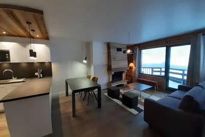 Image de Pied des pistes de ski, 2ème étage, balcon, télévision, casier à ski, 50m², La Tania