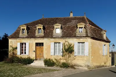 Image de La Chartreuse, demeure du 18ème siècle sur un parc de 5000 m2.