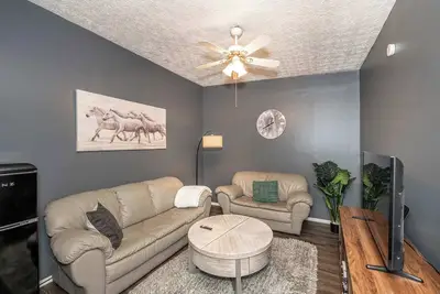 Image de Monmouth Loft 4 | Walk to Shops