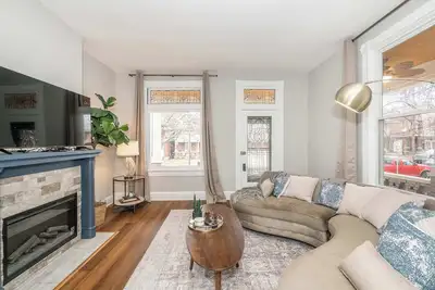 Image de The Grand Elm House – Updated 4 Bdr Close to City!