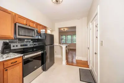 Image de Urban Retreat – Walnut Hills!