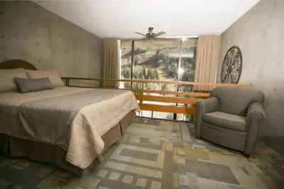 Image de Iron Blosam Week 13 March 29-April 5 sleeps 8 Spring Skiing