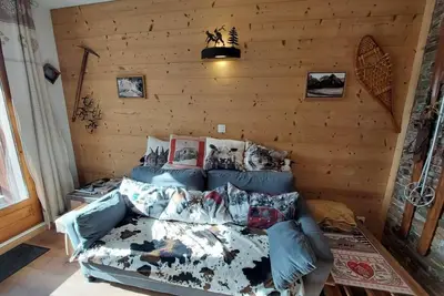 Image de À 50m des pistes de ski, 5ème étage, vue montagne, balcon, parking, télévision, casier à ski, 46m²