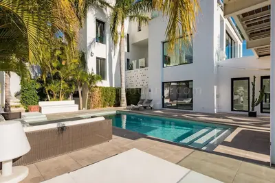 Image de Extreme Luxury Villa - Modern and great location