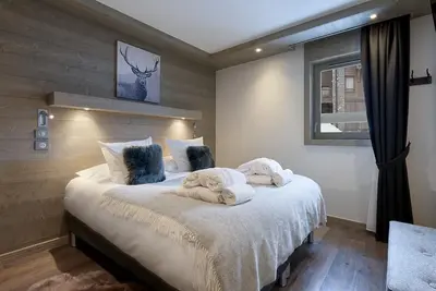 Image de Wifi, à 150m des pistes de ski, 2ème étage, sauna, balcon, parking, télévision, 82m², Courchevel