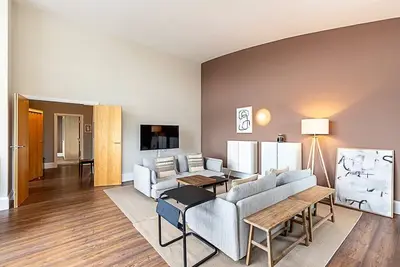 Image de Bright and Stylish Riverside Haven in Canary Wharf