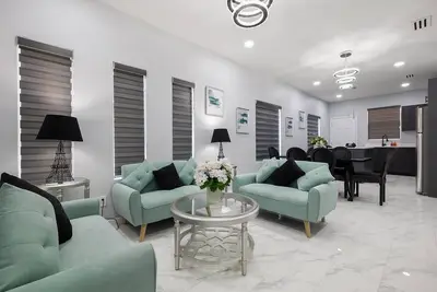 Image de Mint Luxe: Elegant Simplicity