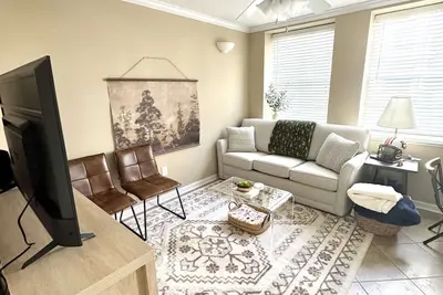 Image de War Eagle Villa-. 4 From Toomers, Stadium, Neville Arena-walk to Chick-fil-A