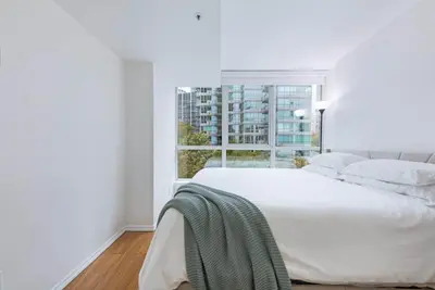 Image de Prime Downtown Vancouver Location- Cozy One Bedroom!