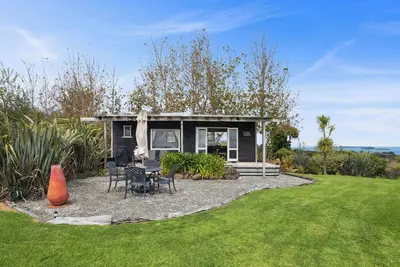 Image de Tawharanui Cabin - Rural Cabin Studio
