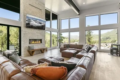 Image de New! 9005 - Mountain Estate #5