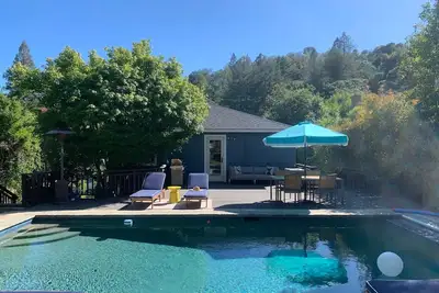 Image de Sun Fun San Anselmo Pool Bungalow 4br Sleeps 8