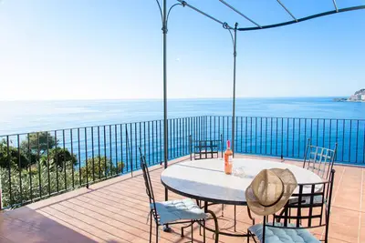 Image de Charming | Breathtaking Sea Views & Private Pool