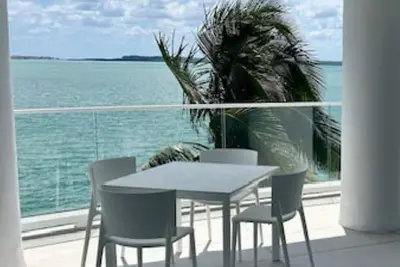 Image de 2/2 Condo in beautiful Brickell Key Miami with Ac, WiFi, fitness room and more