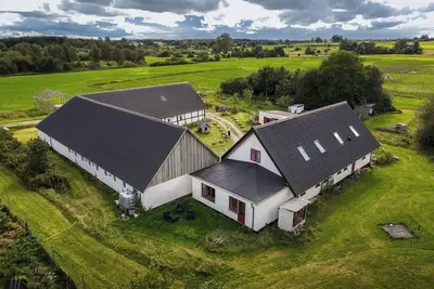 Image de 3-bedroom house on a farm with animals