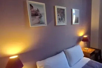 Image de Sunny apartment in central Edinburgh