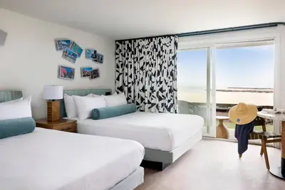 Image de Two Relaxing Rooms with Pool Access for Seaside Lovers | Oceanfront Stay