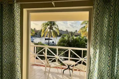 Image de Bay View Condominium No 10