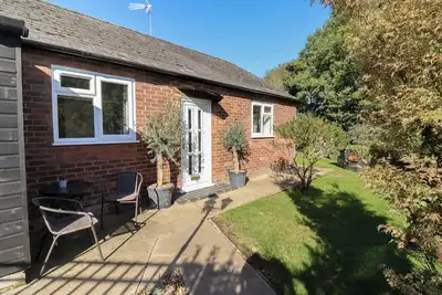 The Corner House, pet friendly, with a garden in Woodbridge