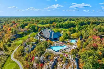 Image de Villa On The Green - Muskoka Bay Resort, Ranked Ontario's #1 Golf Course