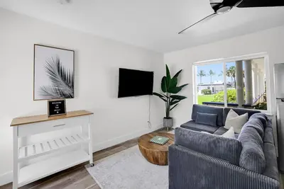 Image de Waterfront Oasis Palm Beach Shores, Fl #5
