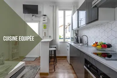 Image de Superbe logement, équipé, proche de la gare, de l'aéroport, Wifi Gratuit