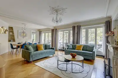 Image de Tbs 544 - Fabuleux logement Place de la République