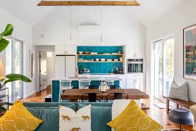 Image de New: Cozy Modern Cabin in the Woods