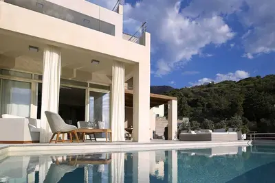 Image de Adeste Seaview Villa Iii-Pool, Hot Tub, 900m to sea