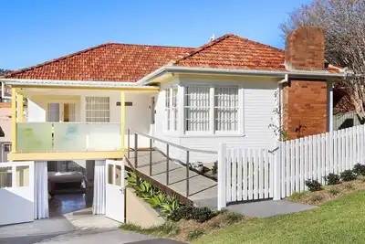 Image de White Beach - Whole Property