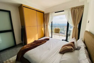 Image de Top Floor 1 bedroom with Amazing City Skyline Views of Nairobi, in Kileleshwa.