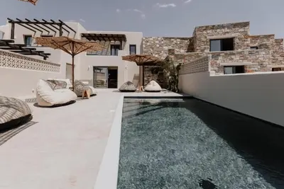 Prestige Villa With Private Pool & Jacuzzi\n