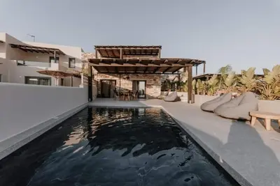 Privilege Villa With Private Pool & Jacuzzi