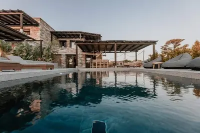 Image de Glorious Villa With Private Pool & Jacuzzi\n