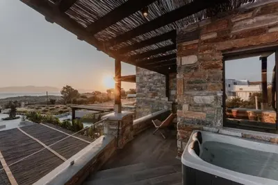 Image de Executive Suite with Private Jacuzzi (no access to swimming pool)