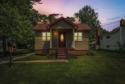 Image de Peaceful little house in the heart of Maryland Heights