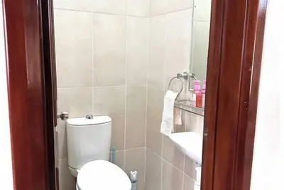 Image de Chic 3 Bedroom Apartment near Osu with WiFi, Gym and Pool