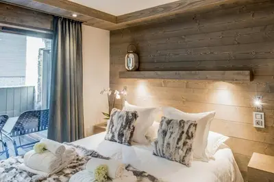 Image de Wifi, à 150m des pistes de ski, 1er étage, vue montagne, terrasse, balcon, cheminée ou poêle à bois