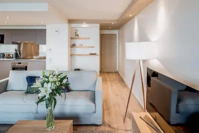 Image de Wifi, à 150m des pistes de ski, 2ème étage, vue montagne, balcon, cheminée ou poêle à bois, parking