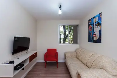 Image de Air-conditioned 2-bedroom apartment close to everything, pet and child friendly