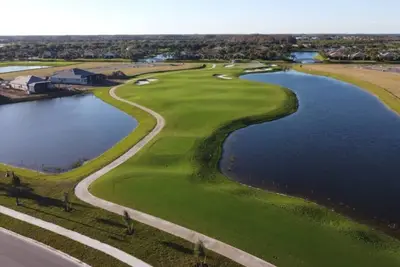 Image de Golfing, Hoa Pool, Pickleball Courts, and Family Fun